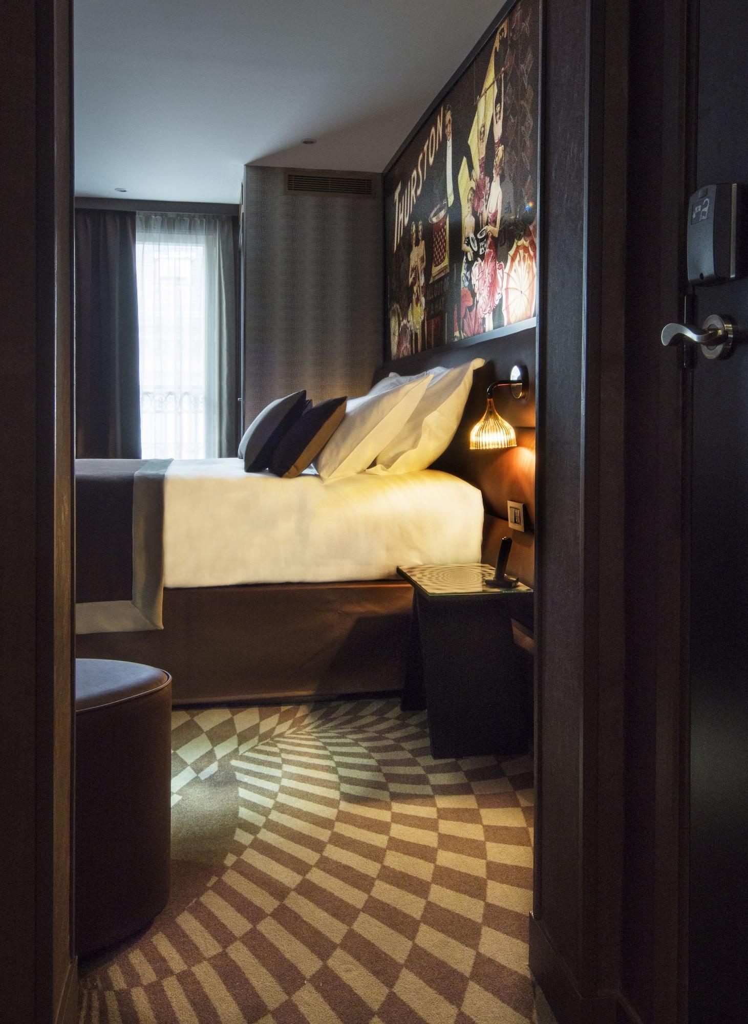 Splendor Elysées Paris